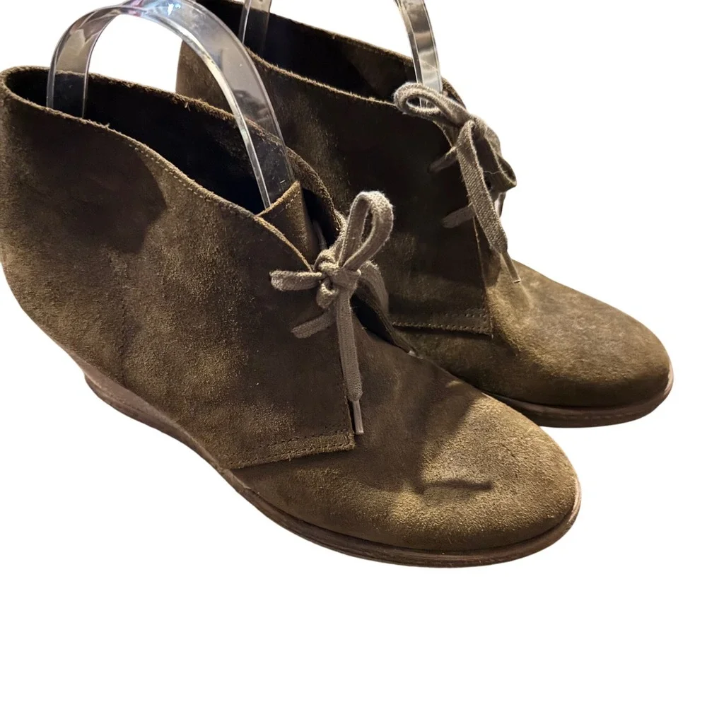 J Crew‎ Women's Size 8 Macalister Made In Italy Taupe Suede Wedge Ankle Booties